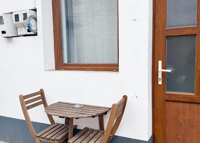 Beton - Heart, Kingsize Bed, Ac *